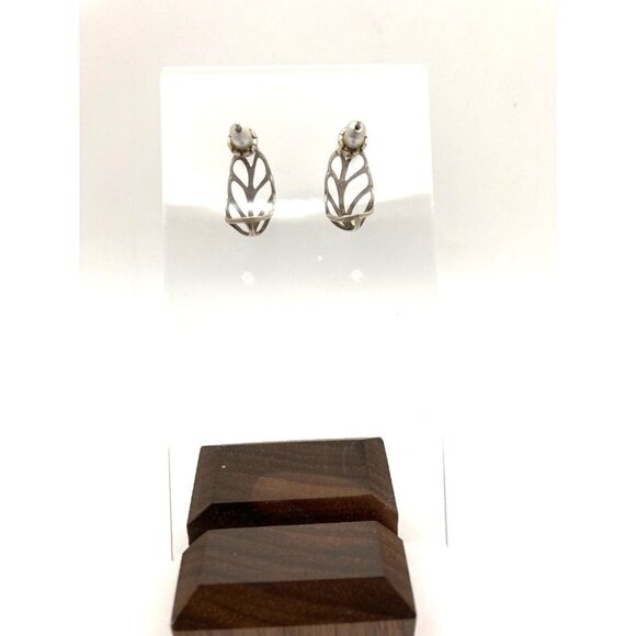 Abstract Cutout Leaf Sterling Silver Earrings - Picture 2 of 4